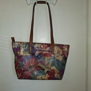 Patricia Nash Multicolor Floral Shoulder Bag.